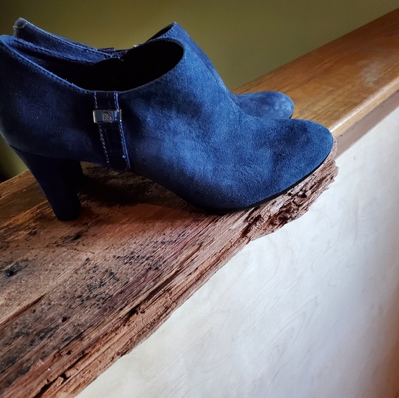 Anne Klein shoes - Picture 7 of 7